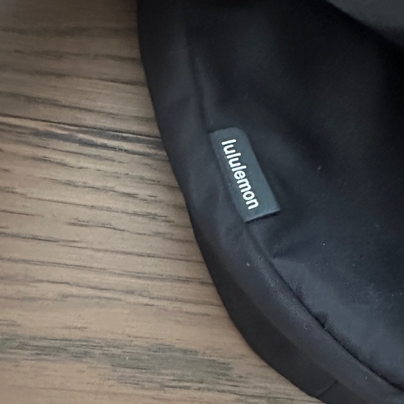 lululemon athletica Black Crossbody Bag - Picture 2 of 2